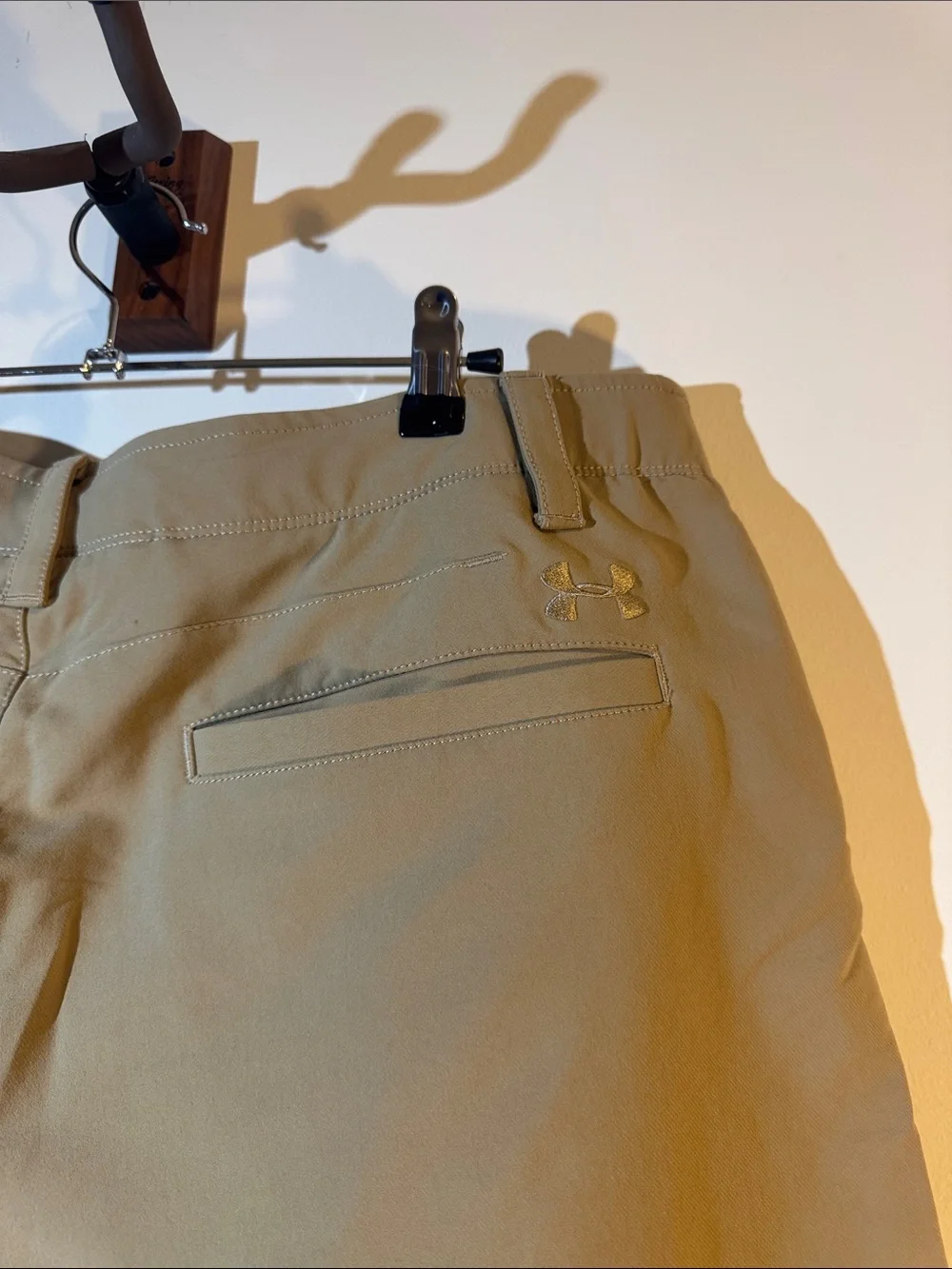 Under Armour Men's Tan Flat-Front Performance Shorts